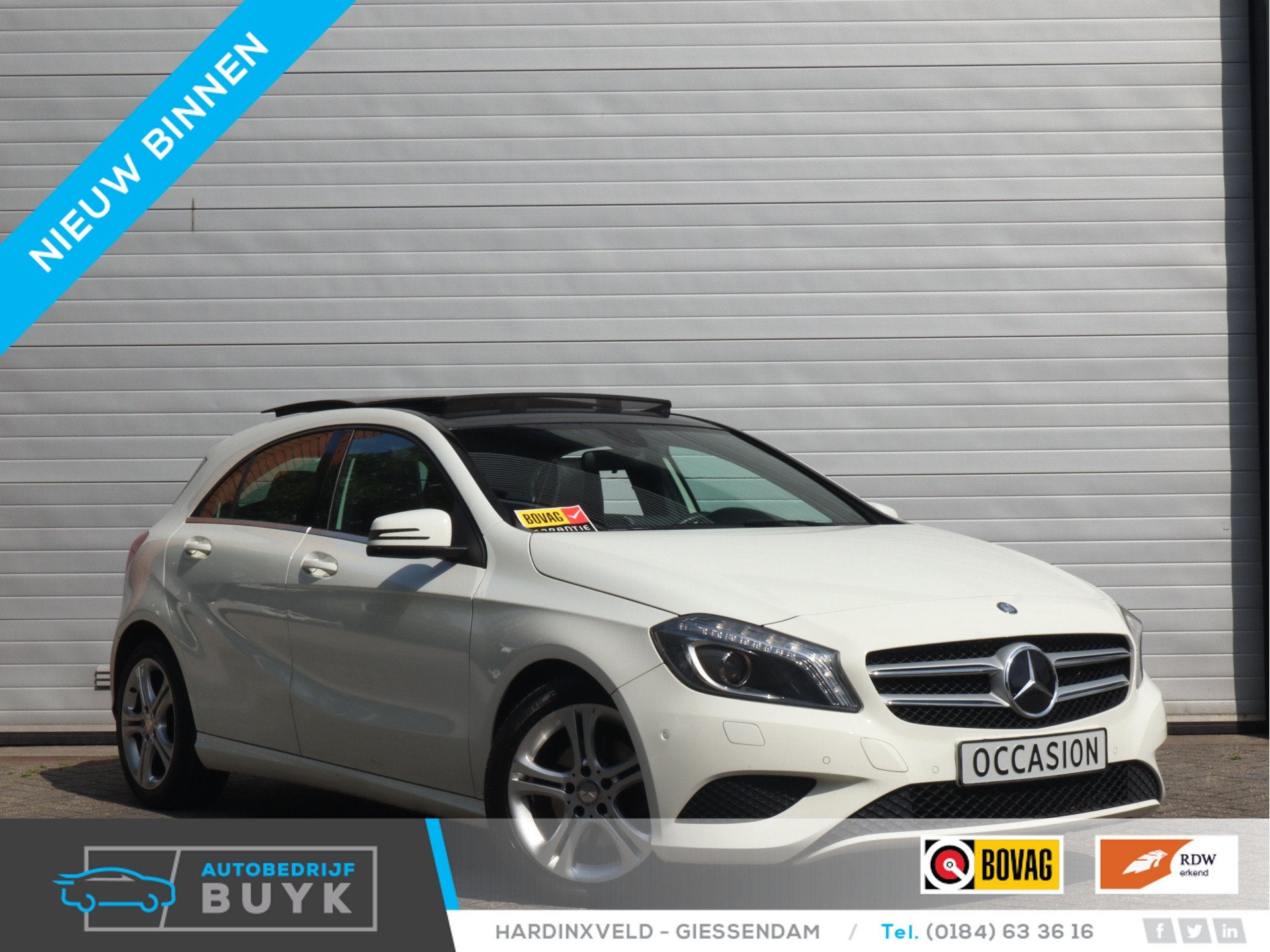 Mercedes-Benz A-Klasse 180 Ambition PANO | AUTOMAAT | PDC |, Gebruikt, 4 cilinders, Met garantie (alle), Leder en Stof