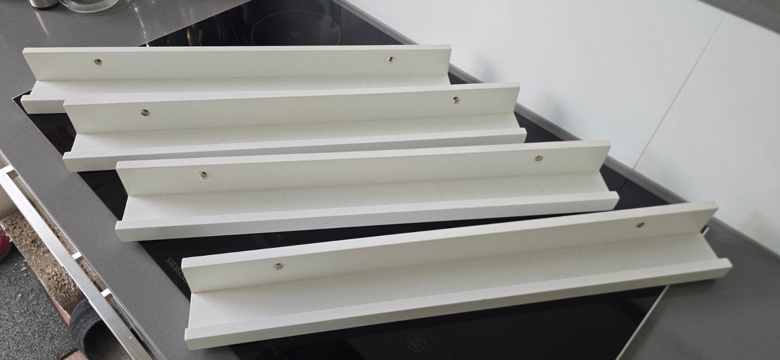 Witte plankjes voor fotolijstjes en decoratie, Ophalen, Gebruikt