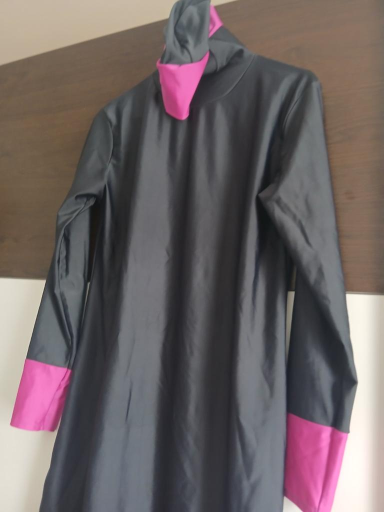 Burkini - Zwart met roze accenten, Kleding | Dames, Badmode en Zwemkleding, Ophalen, Overige typen, Zwart, Nieuw