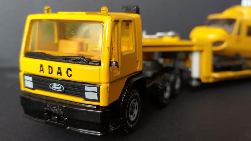 Ford Cargo Adac Helicopter Heli 1:55 Siku 3719 Pol, Hobby en Vrije tijd, Modelauto's | Overige schalen, Schlittenbacherstrasse 60 Lüdenscheid Germany