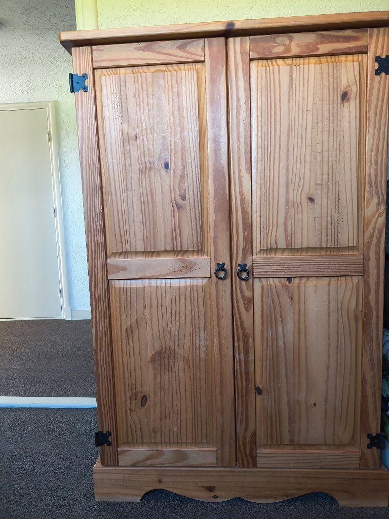 Gratis af te halen: Houten computerkast met verlichting, Ophalen, Gebruikt, 70 tot 120 cm, 120 tot 170 cm