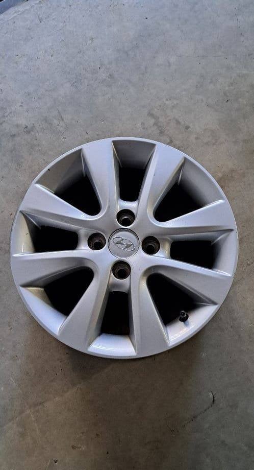 Hyundai lichtmetalen velgen I20 15 inch, Auto diversen, Auto-accessoires, Ophalen, Gebruikt
