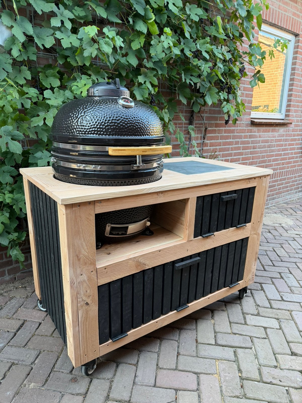 Buitenkeuken / Kamado / BBQ, Tuin en Terras, Ophalen, Nieuw, Houtskool, Vrijstaand