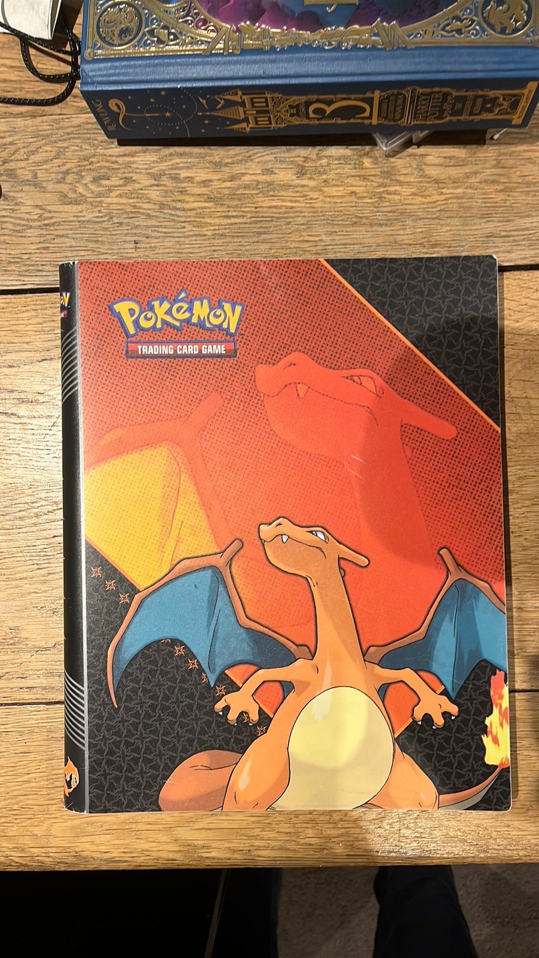 Charizard Pokemon binder, Hobby en Vrije tijd, Verzamelkaartspellen | Pokémon, Ophalen, Gebruikt