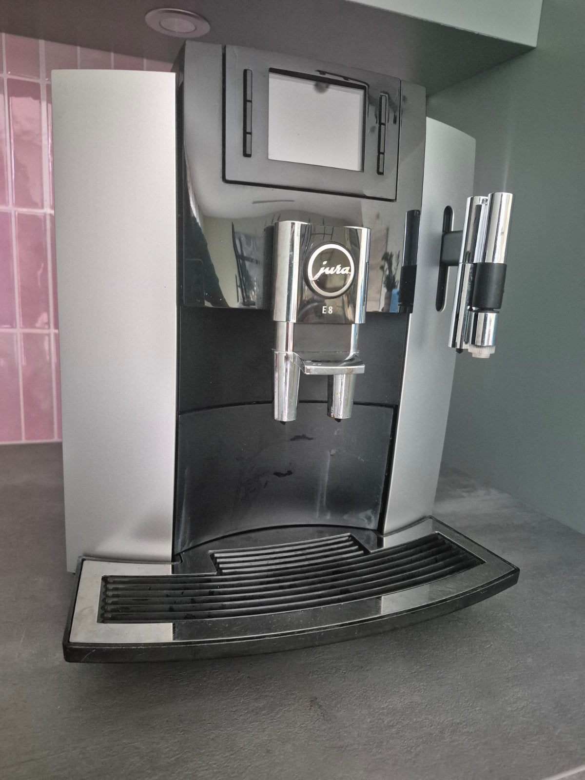 Jura E8 koffiemachine met ERROR 02 - voor de handige klusser