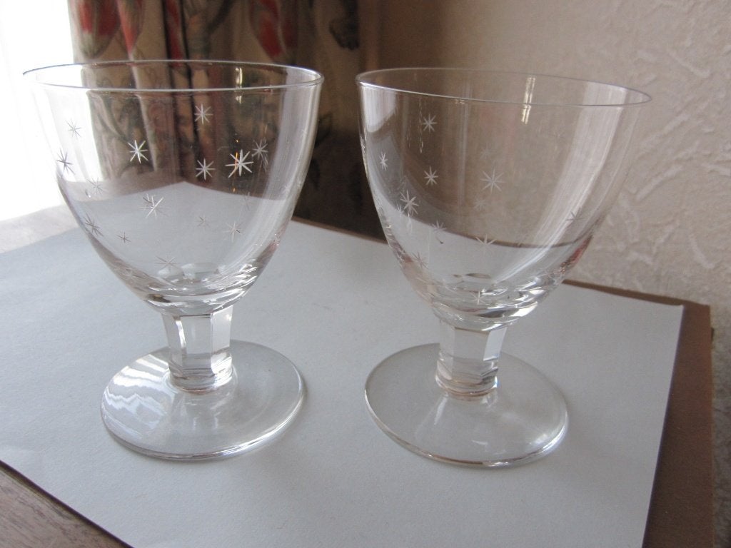 Twee cristal Val st Lambert model Pully stars wijnglazen, Verzenden