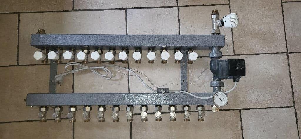 Vloerverwarming verdeler 12 groepen, Ophalen, Gebruikt, Minder dan 30 cm, Overige typen