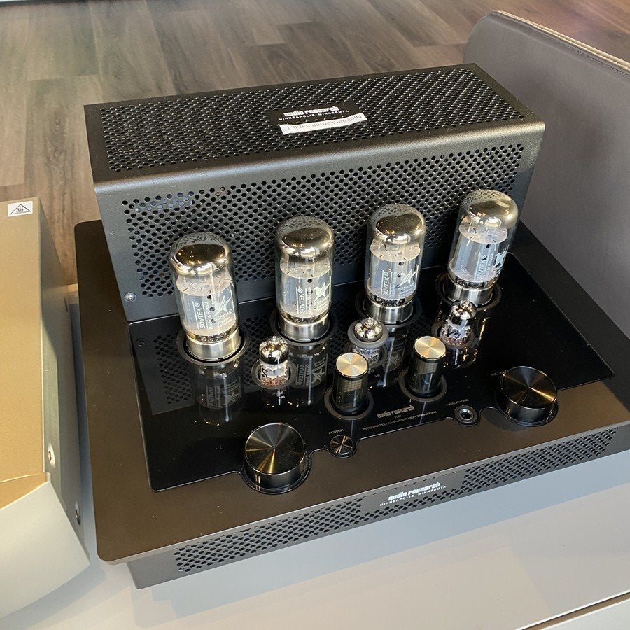 AUDIO RESEARCH I/50 buizenversterker, Ophalen, Versterker