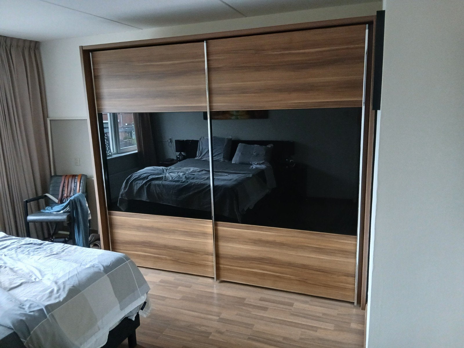 Kledingkast 257 x 220 x 70 (lxhxb), Ophalen, Met deur(en), Gebruikt, 200 cm of meer
