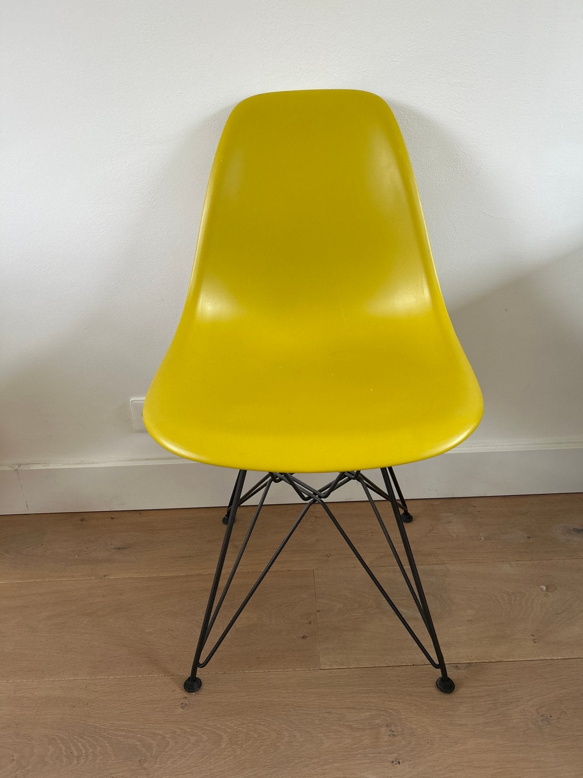Eames DSW stoel - Vitra - geel, Ophalen