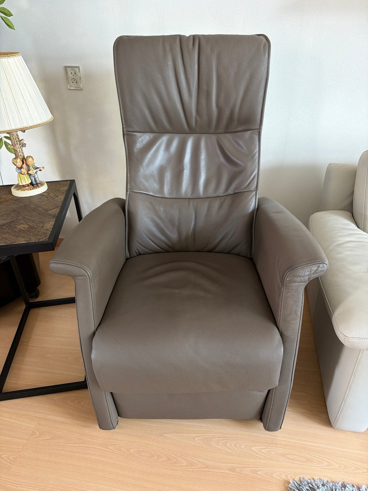 Fauteuil Toro large met 2 motoren en opstahulp, leer, Ophalen, Zo goed als nieuw, Leer, 75 tot 100 cm