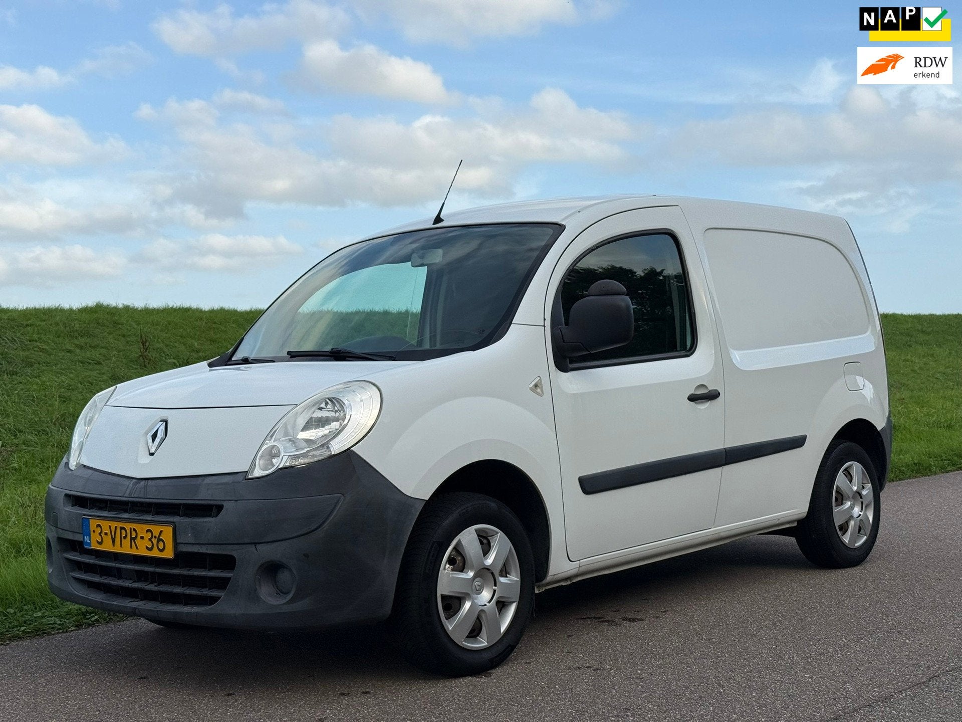 Renault Kangoo Express 1.6-16V Techline| Benzine | Airco | C, Stof, Gebruikt, Zwart, 4 cilinders