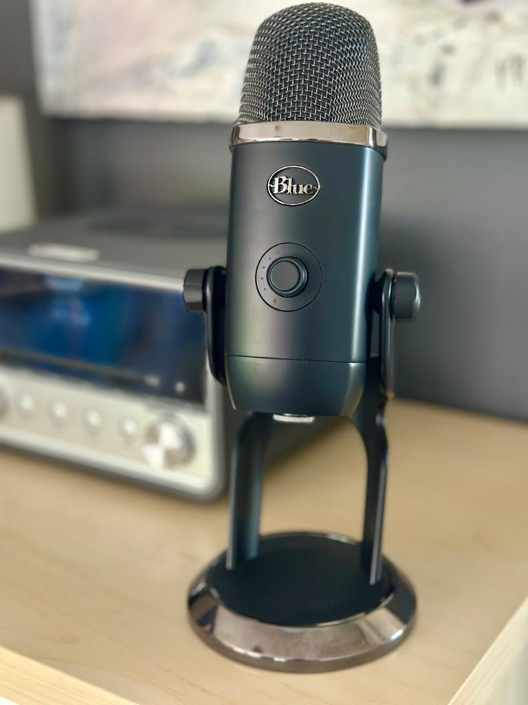 Blue Yeti X USB Microfoon met Elgato Wave Mic Arm LP, Muziek en Instrumenten, Microfoons, Ophalen of Verzenden, Zo goed als nieuw