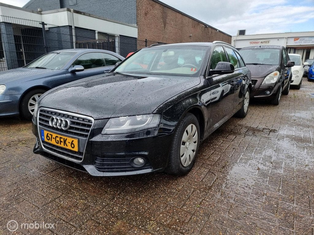 Audi A4 Avant 2.0 TDI Pro Line Automaat. Navi., Parkeersensor, Gebruikt, A4, Zwart