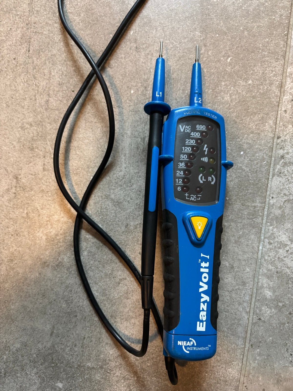 EazyVolt 1 Spanningstester Duspol, Ophalen of Verzenden, Gebruikt, Elektriciteit