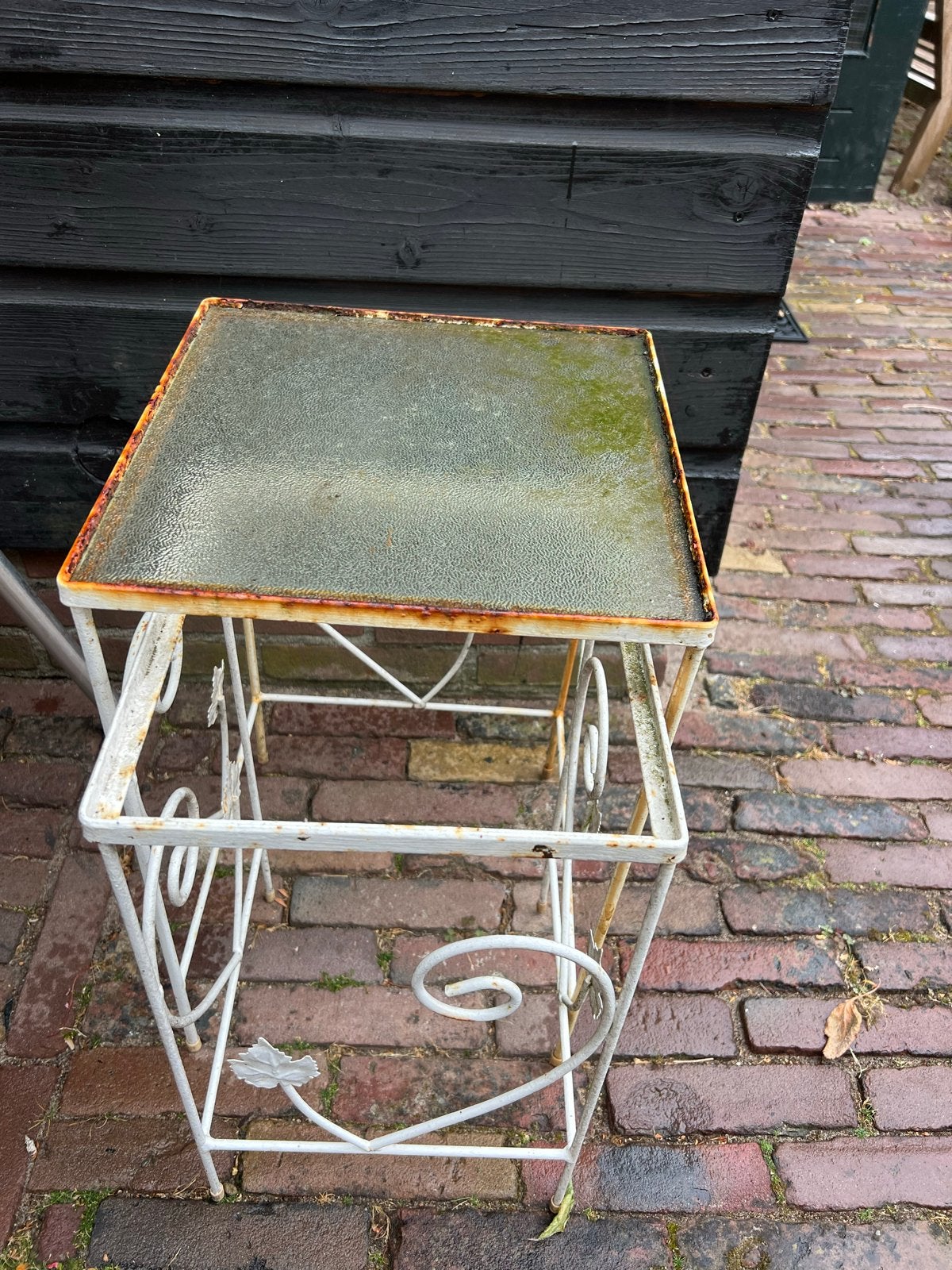 Vintage wit metalen bijzettafeltje met glasplaat, Ophalen