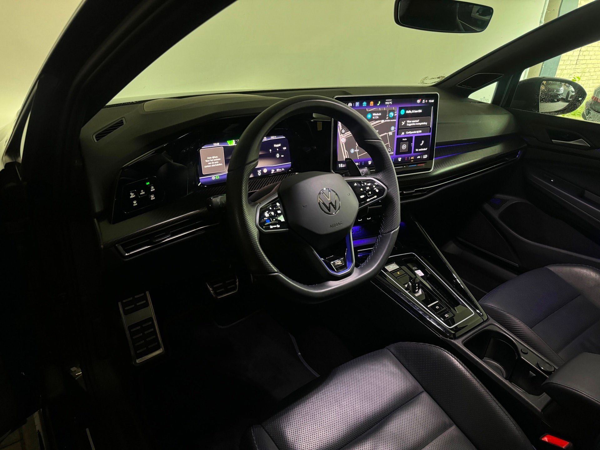 Volkswagen GOLF 2.0 TSI 4Motion R Black Edition Pano|H/K|HuD, Auto's, Automaat, Dealer onderhouden, Euro 6, 4 cilinders