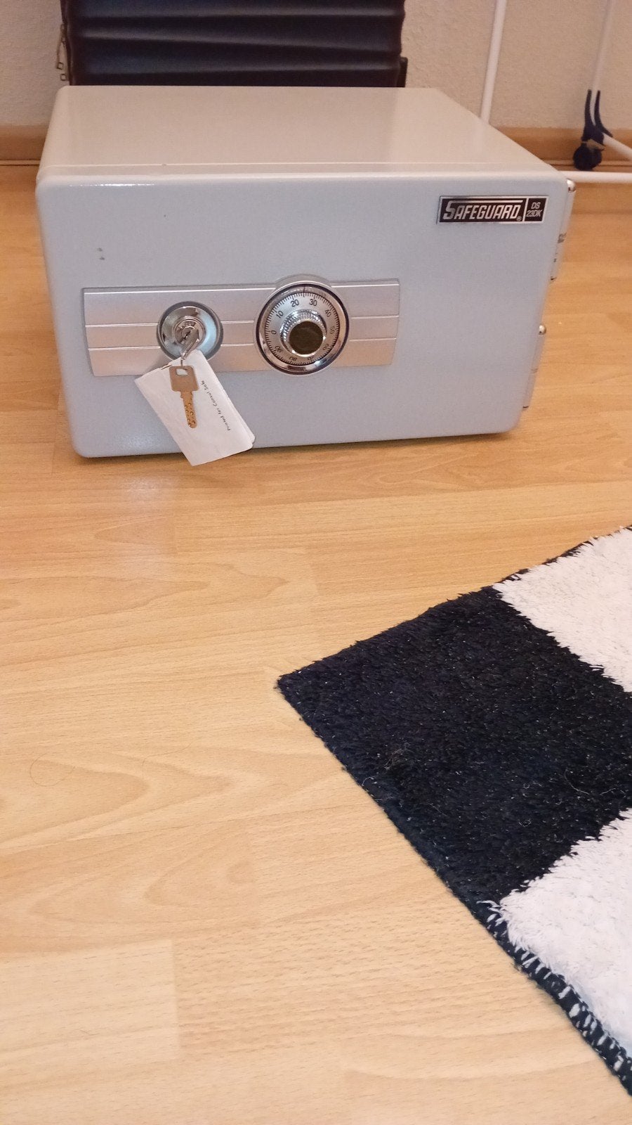 Kluisje brandwerend
voor het opbe, Ophalen, Zo goed als nieuw