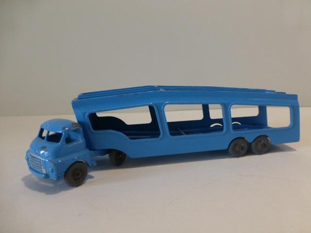 Matchbox No. 2 Bedford Car transporter  Van eerste eigenaar, Hobby en Vrije tijd, Modelauto's | Overige schalen, Ophalen of Verzenden