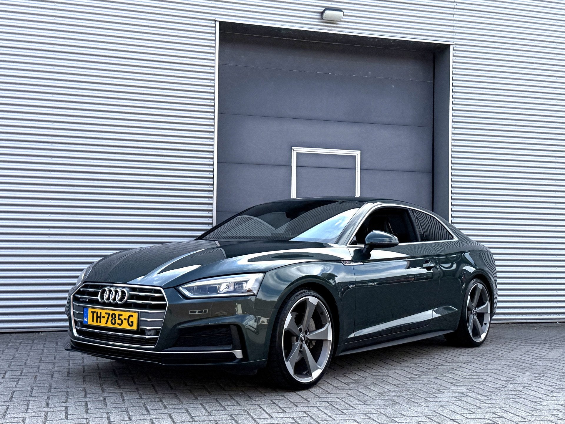 Audi A5 Coupé 2.0 TFSI MHEV quattro Sport Pro Line I Aut. I, Dealer onderhouden, Gebruikt, 4 cilinders, 4 stoelen
