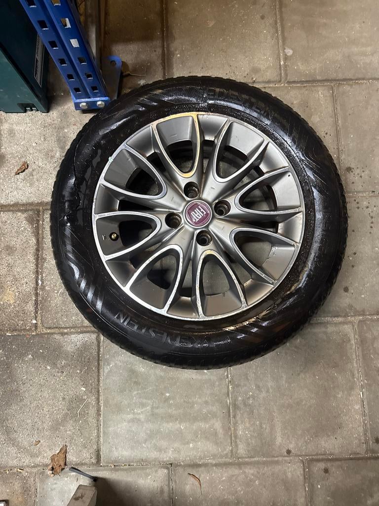 Originele 15 inch lichtmetalen velg Fiat Punto Evo/Grande Pu, Ophalen of Verzenden, Gebruikt, 15 inch, Velg(en)
