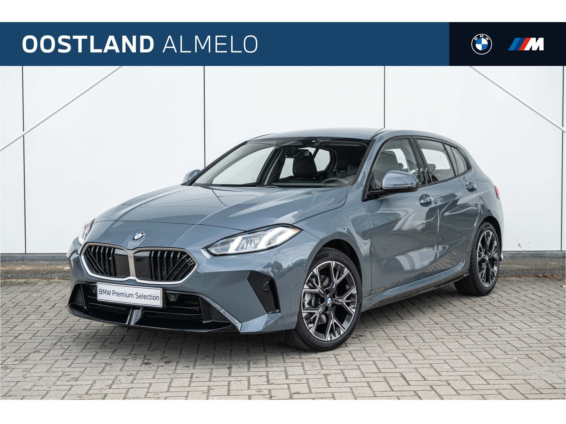 BMW 1 Serie 120 M Sport Design Automaat / Sportstoelen / Ach, Auto's, Gebruikt, 156 pk, Met garantie (alle), Bedrijf