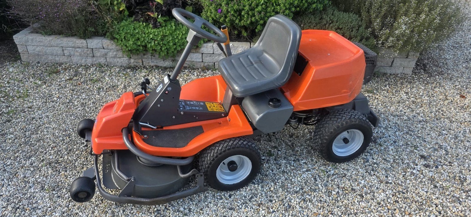 Husqvarna Rider 13 frontmaaier Nieuw maaidek izgst, Ophalen, Cirkelmaaier, Gebruikt, Mulchfunctie
