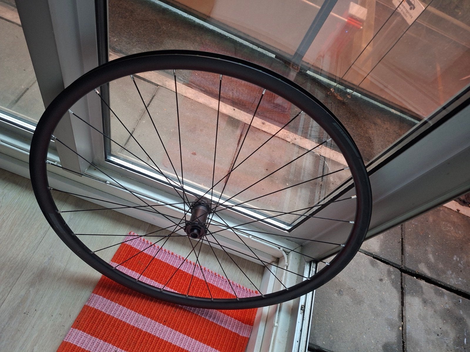 Syncros disc 2.0 voorwiel, Ophalen, Aluminium