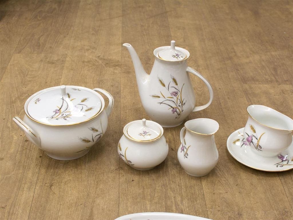 37 delig epiag servies 26273, Gebruikt, Ophalen of Verzenden, Bord(en), Overige stijlen