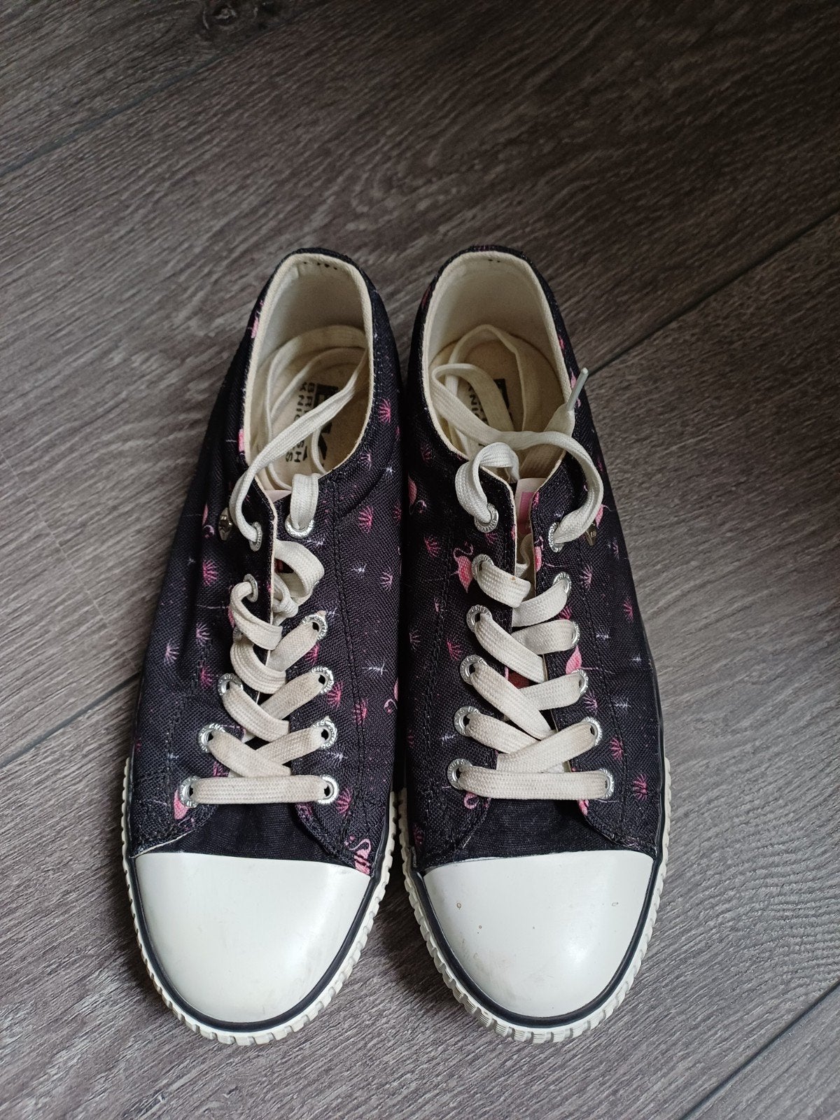 Donkerblauwe sneakers met flamingo print, maat 40, Kleding | Dames, Blauw, Ophalen of Verzenden, BK, Sneakers of Gympen