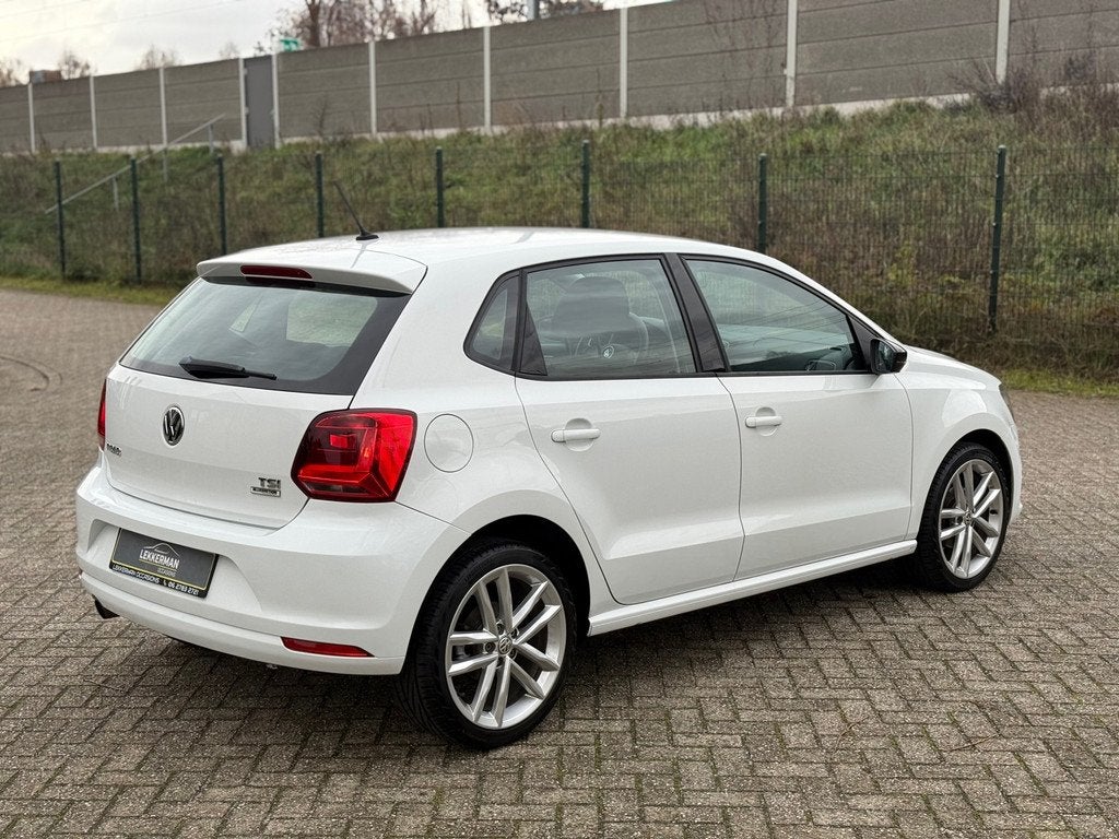 Volkswagen Polo 1.2 TSI Highline 90PK I VELGEN I NWE APK I Z, Gebruikt, Wit, Origineel Nederlands, Bedrijf