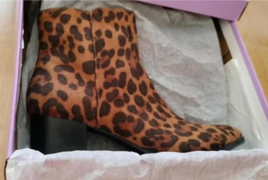 NIEUWE panter laarsjes!! SUPER KOOPJE!!, Bruin, Lage of Enkellaarzen, Nieuw, Ophalen of Verzenden