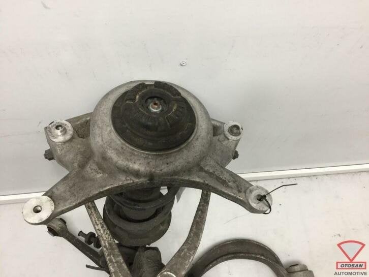 audi a5 8t a4 8k 08 12 veerpoot links voor 8t0413031ac, Gebruikt, AUDI AG, Auto-Union-Strasse 1
85045  Ingolstadt, DE, Kundenbetreuung@audi.de