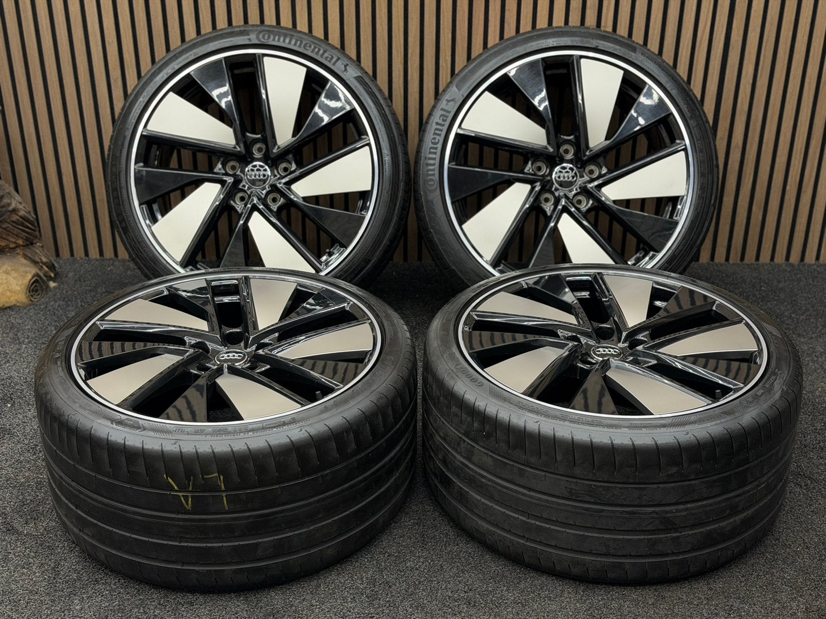 Originele 21 inch Audi E-Tron GT RS 5x130 TPMS Zomerbanden, Ophalen, Banden en Velgen, 21 inch, .