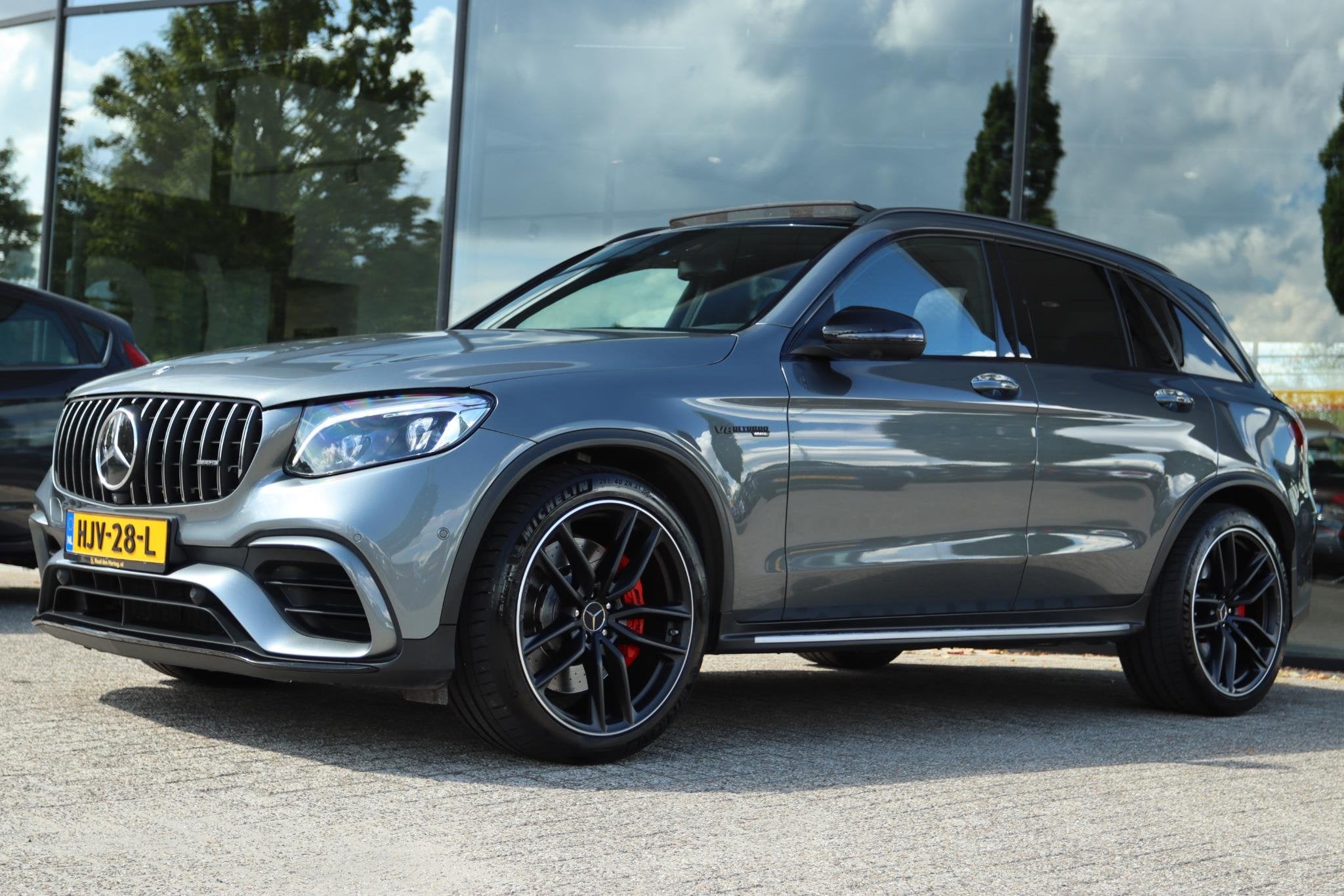 MERCEDES-BENZ GLC-KLASSE AMG 63 S 4MATIC+ 510PK | PANO | HUD, Auto's, Automaat, Gebruikt, 510 pk, Leder en Stof