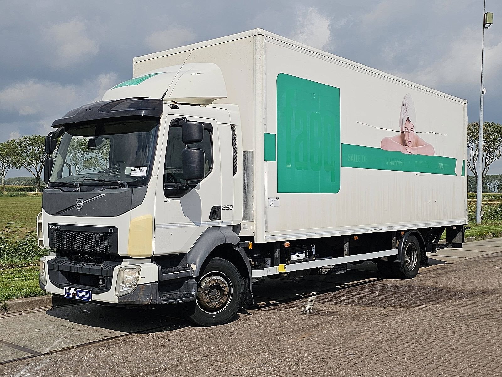 VOLVO FL 250.12, Auto's, Automaat, Euro 6, Wit, Bedrijf
