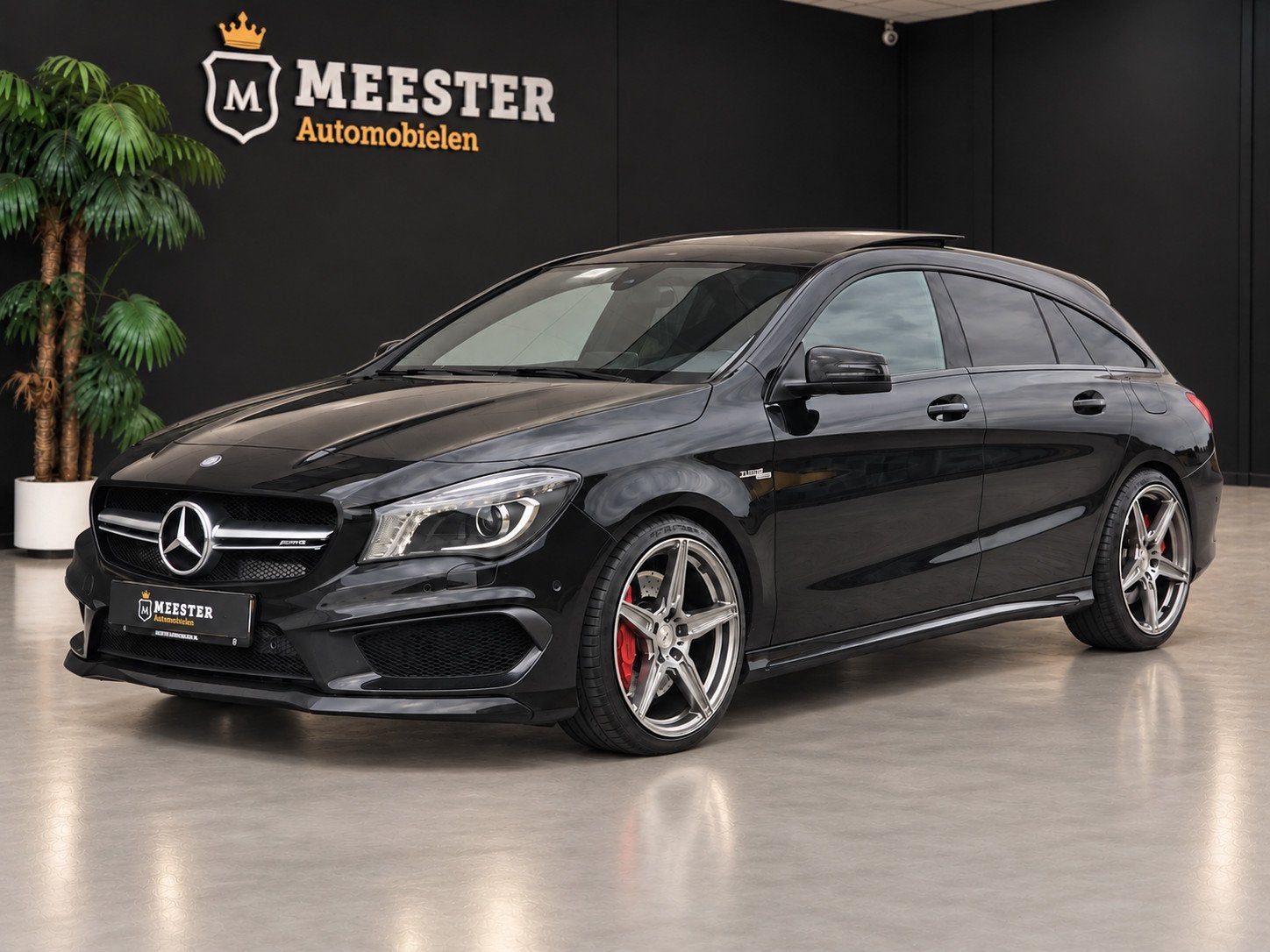 Mercedes-Benz CLA-klasse AMG 45|PANODAK|RECARO|PERFORM., Auto's, Automaat, Gebruikt, Zwart, 4 cilinders