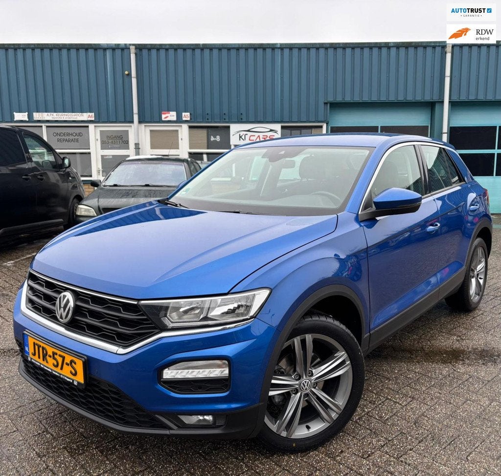Volkswagen T-ROC 1.0 TSI Style | Carplay | Stoelverwarming |, Voorwielaandrijving, Gebruikt, Euro 6, Blauw