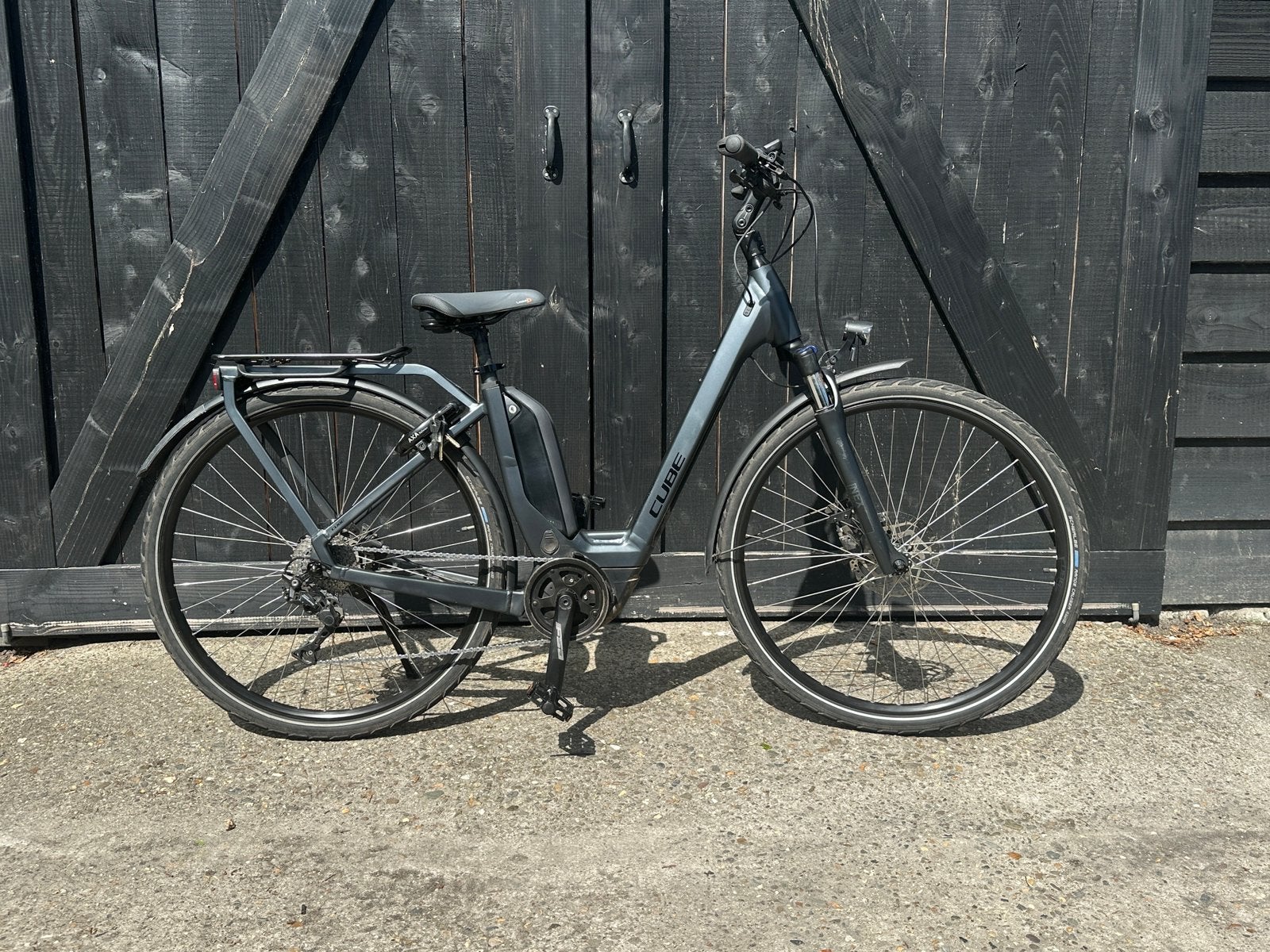 Nette Cube Touring Pro elektrische damesfiets, 50cm 500wh, 47 tot 51 cm, Ophalen, Zo goed als nieuw, Cube