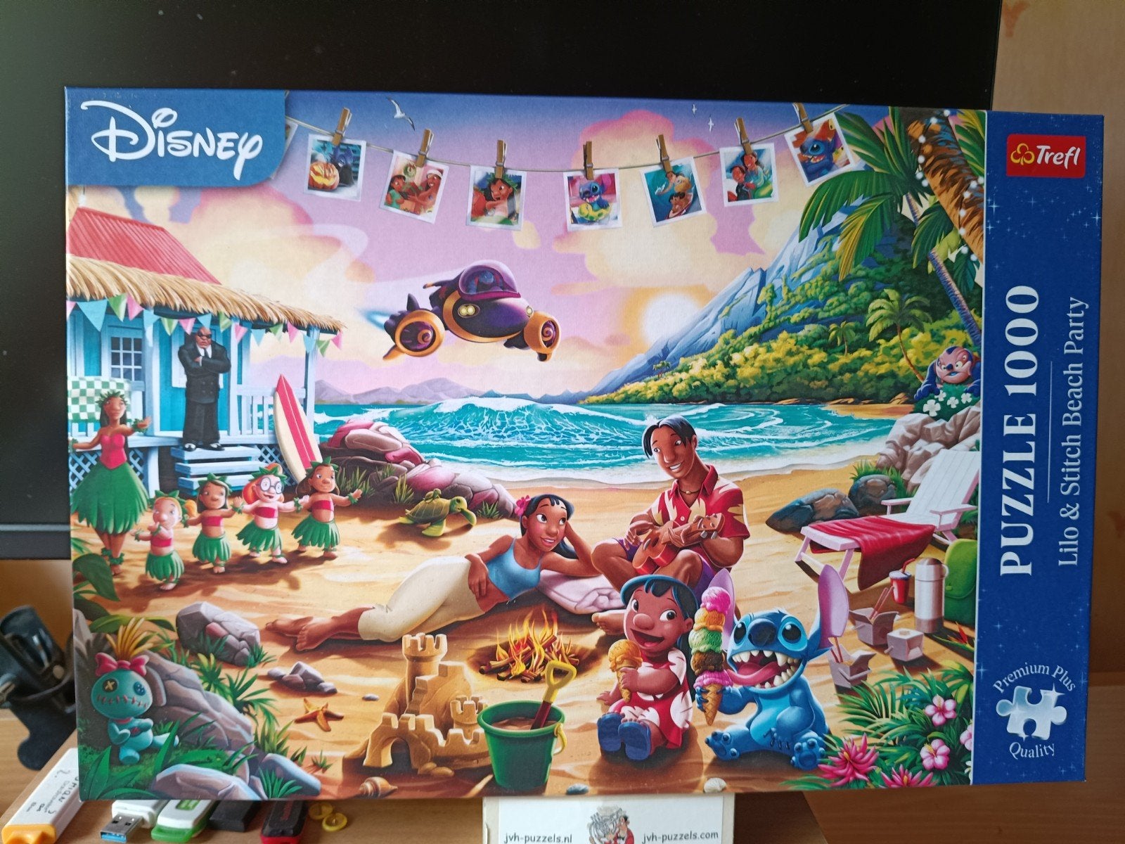 Treflpuzzel Lilo & Stitch Beach party., Ophalen of Verzenden, 500 t/m 1500 stukjes, Zo goed als nieuw