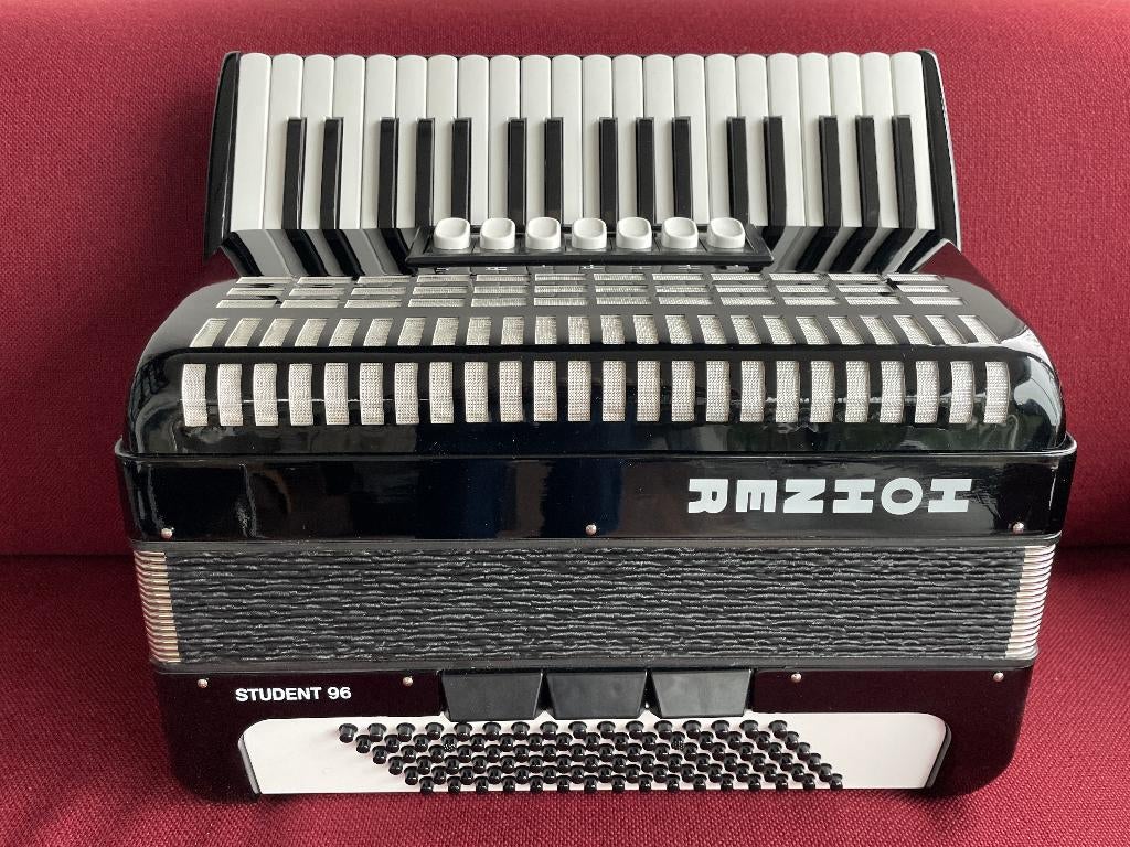 Z.g.a.n. duitse Hohner Student accordeon .96 bas ., Met koffer, Zo goed als nieuw, 96-bas, Hohner