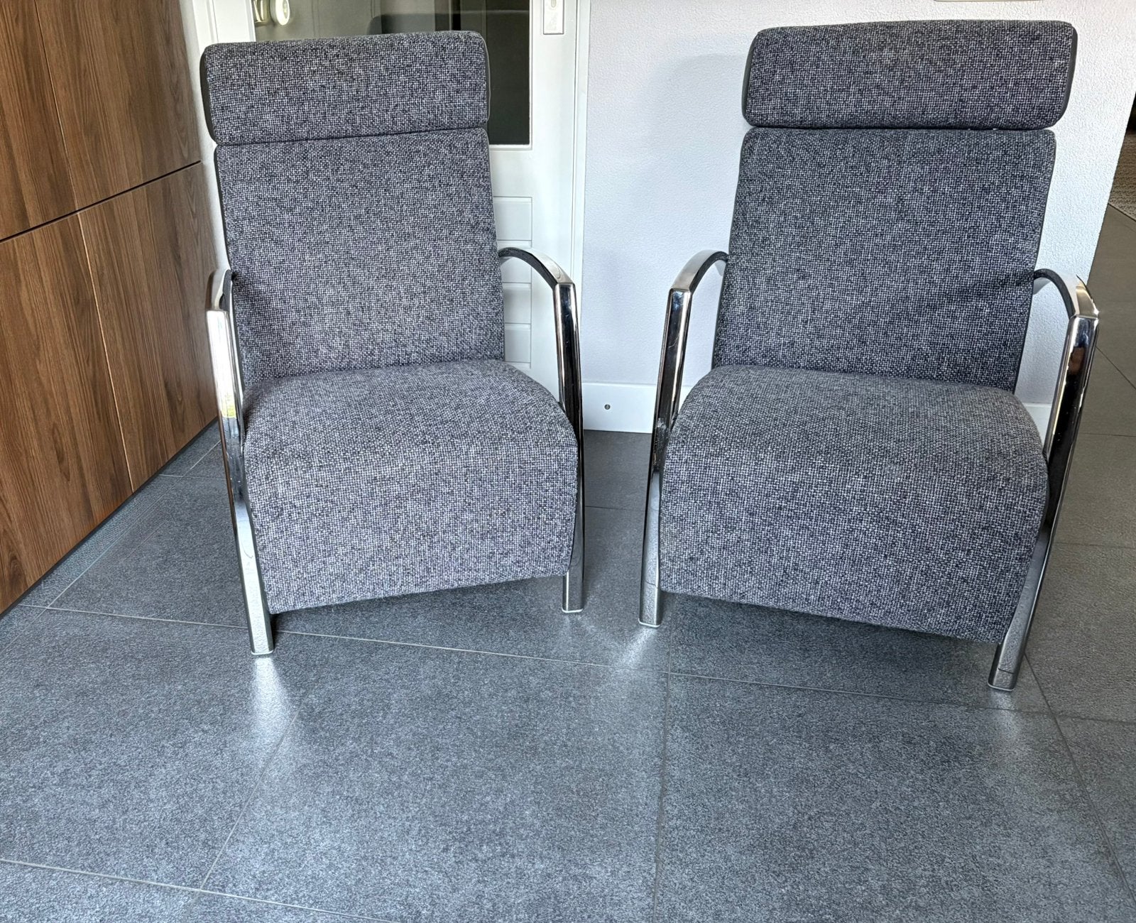 Set van 2 luxe moderne Montel fauteuils leer + stof + chroom, Ophalen, Zo goed als nieuw, Montel