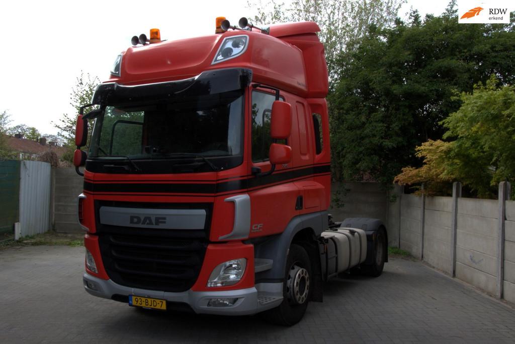 DAF CF 370 FT Trekker Voorzien van zeer veel Opties, Auto's, Vrachtwagens, Automaat, Stof, Standkachel, Origineel Nederlands