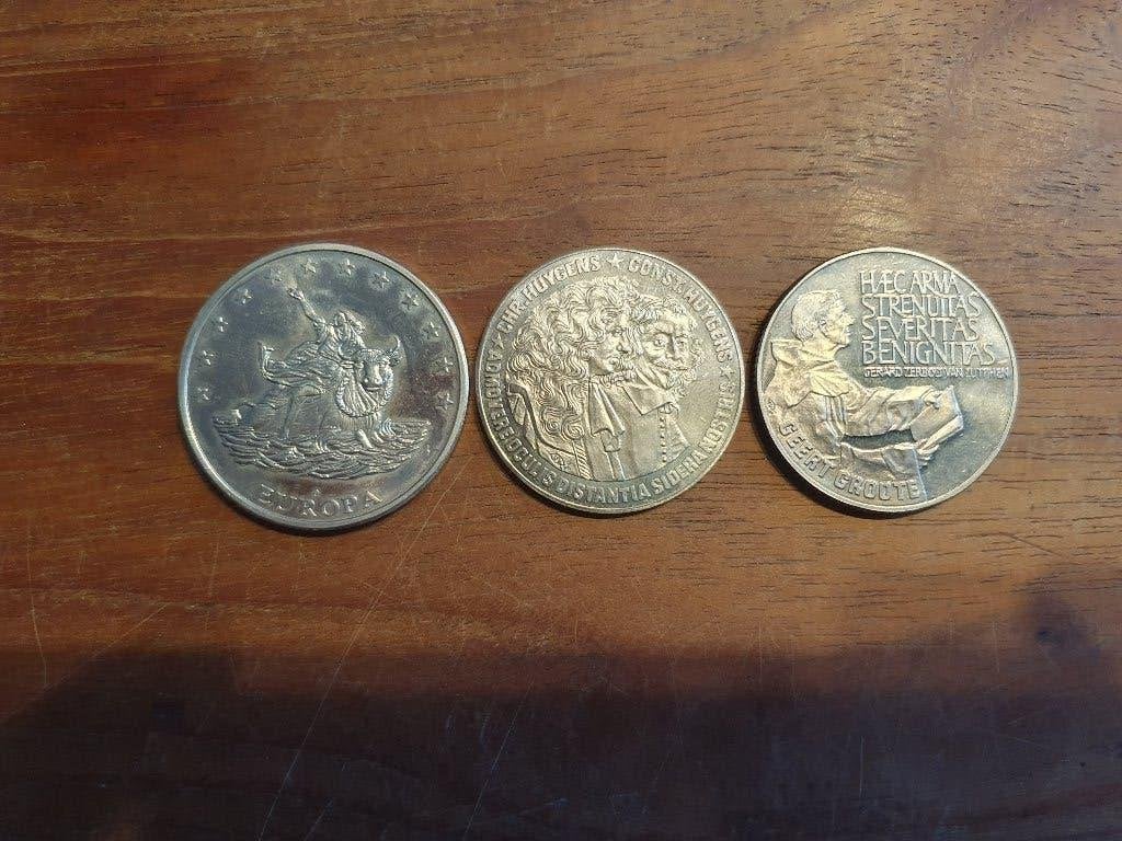 3 ECU munten, 1x 1 ECU en 2x 10 ECU, diverse jaren, Ophalen of Verzenden, Overige materialen, Nederland