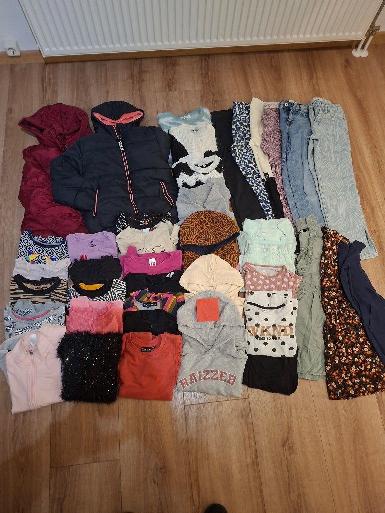 Pakket 2 meisjeskleding 134 / 140, Ophalen, Zo goed als nieuw, Meisje