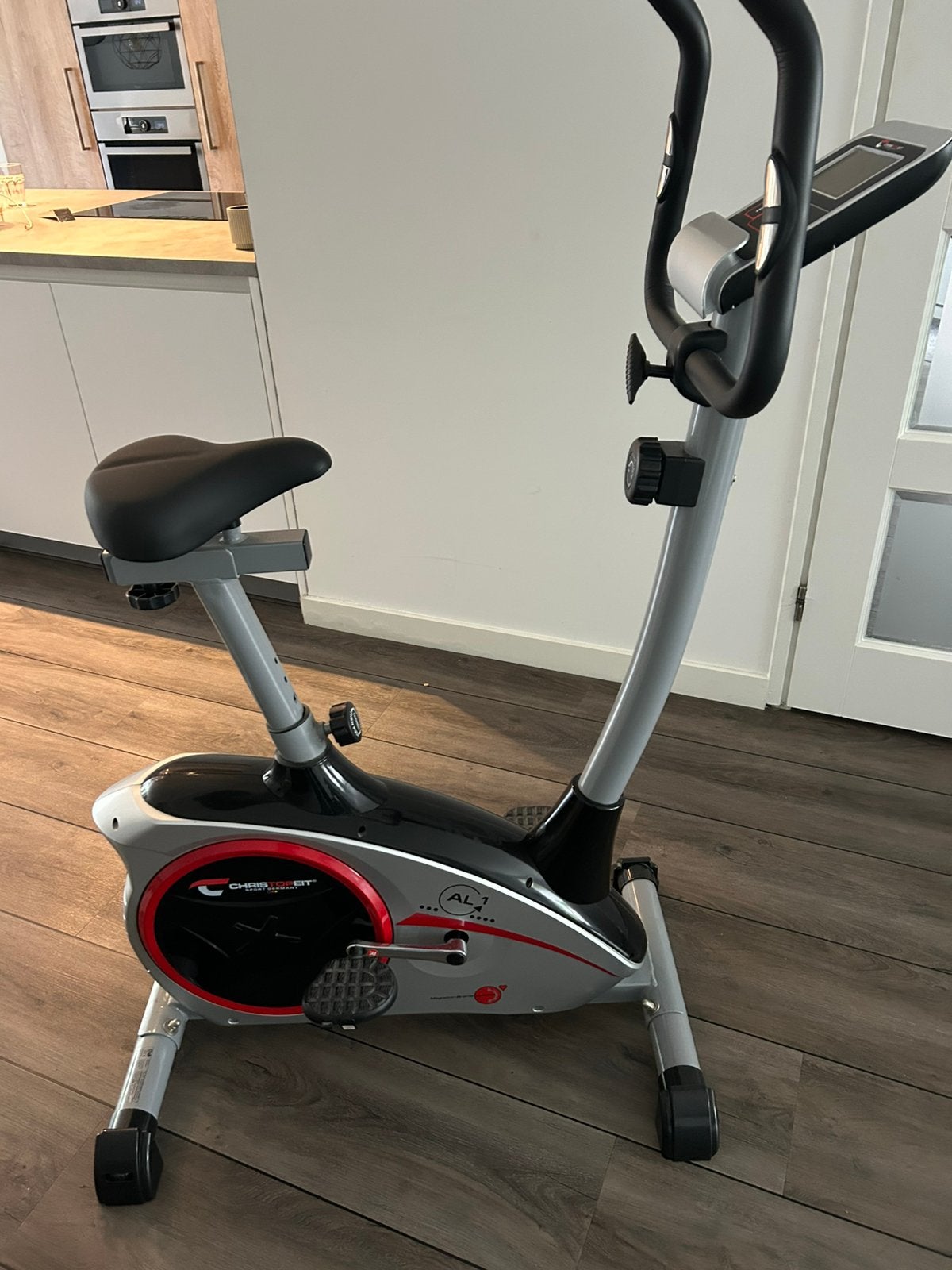 T.e.a.b Hometrainer, Sport en Fitness, Ophalen, Zo goed als nieuw, Hometrainer