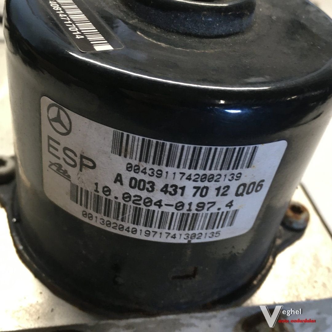 Mercedes CLK Cabrio 2.0 compressor 2000 wagennr 2500065  ABS, Gebruikt, -, -, Ophalen of Verzenden