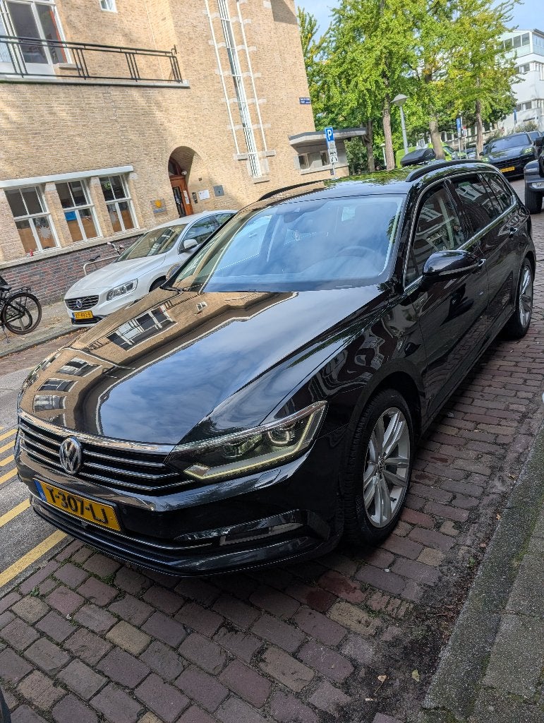 Volkswagen Passat 2.0 TDI 150pk 7-DSG 2019 Zwart, 1800 kg, Navigatiesysteem, 4 cilinders, Zwart