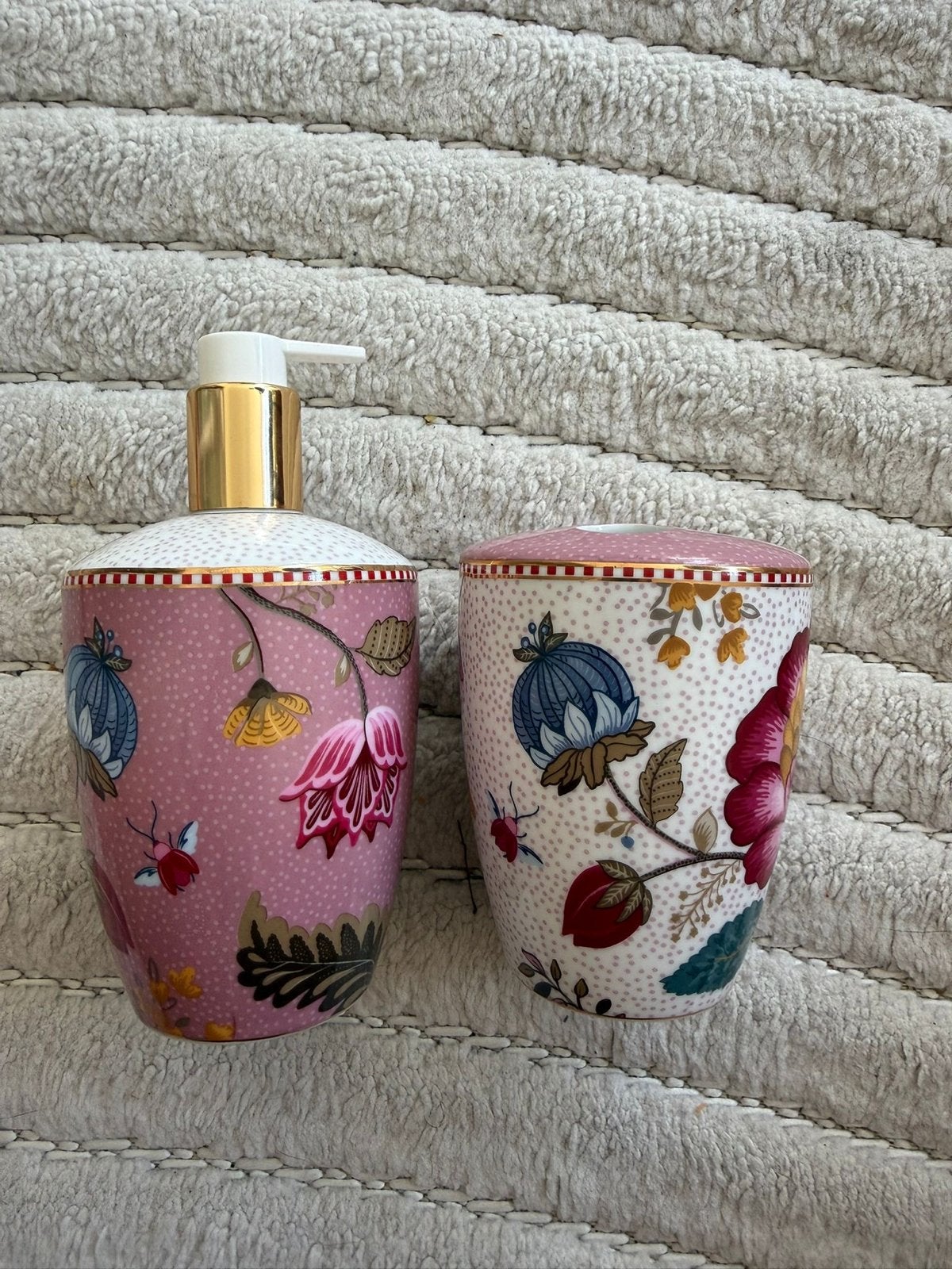 Pip Studio spring to life set van 2 badkameraccesoires, Meerkleurig, Zo goed als nieuw, Zeepdispenser/zeepbakje, Pip Studio