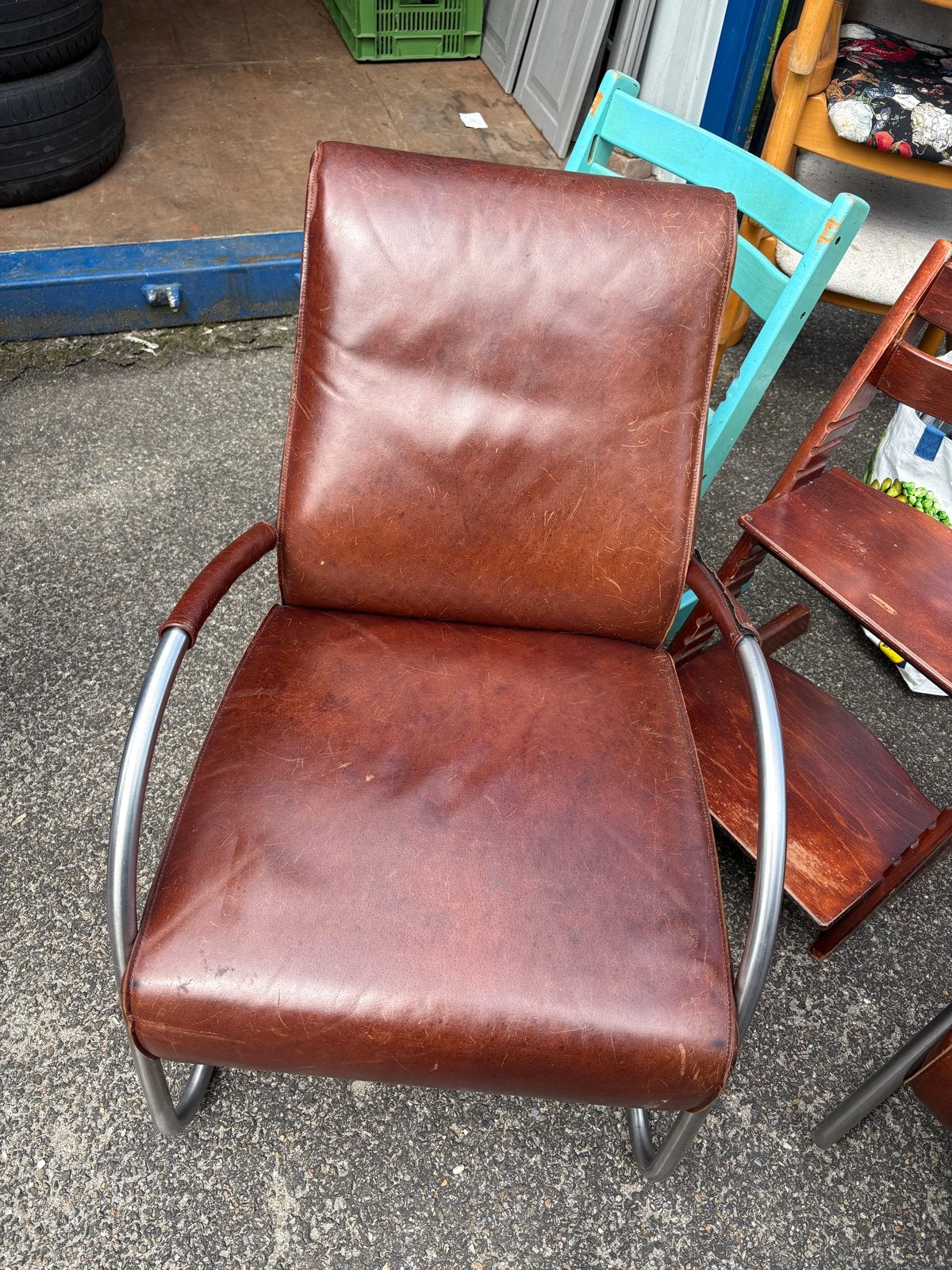 Jess designer stoel - Bruin leer en metaal 2 stuks, Gebruikt, Bruin, Leer, Ophalen of Verzenden